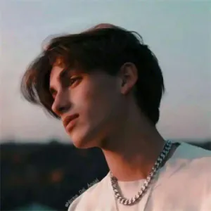 Avatar người dùng Quỳnh